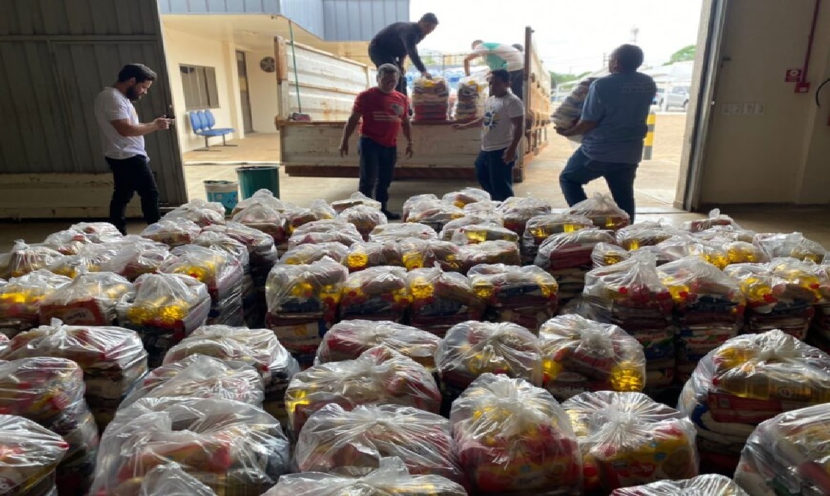 A operação faz parte da política do Governo Federal para garantir o atendimento a famílias impactadas pela seca na região amazônica