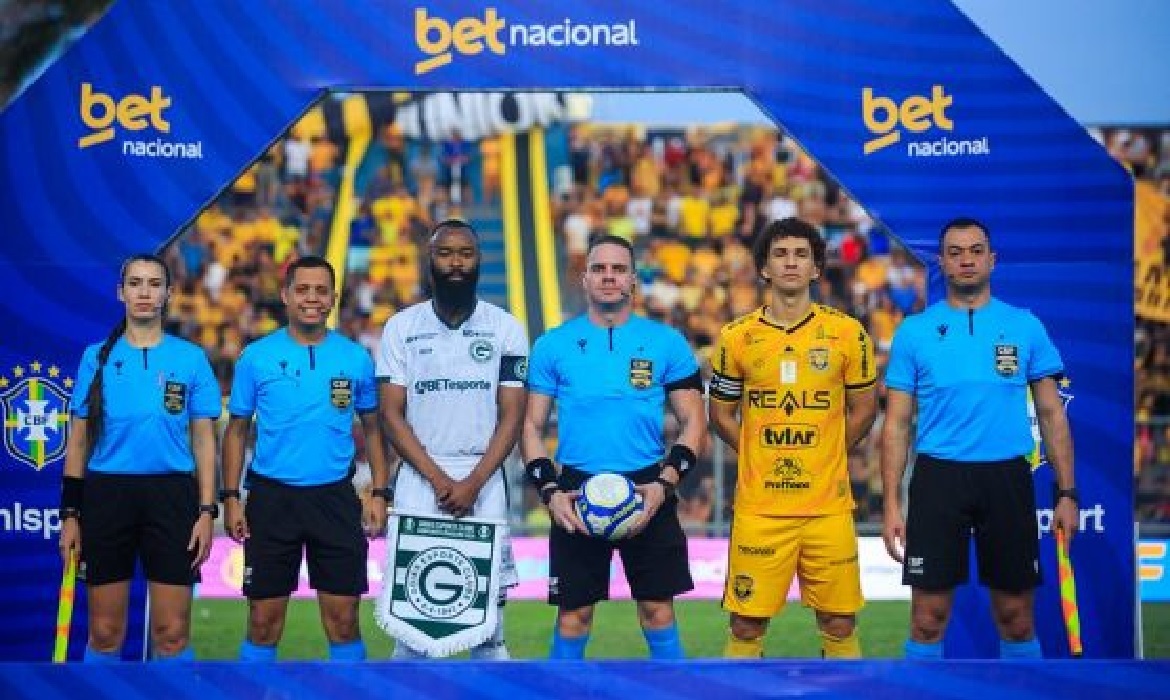 Mesmo com algumas ações ofensivas em boa parte da partida, a equipe esbarrou na eficiência defensiva do Goiás