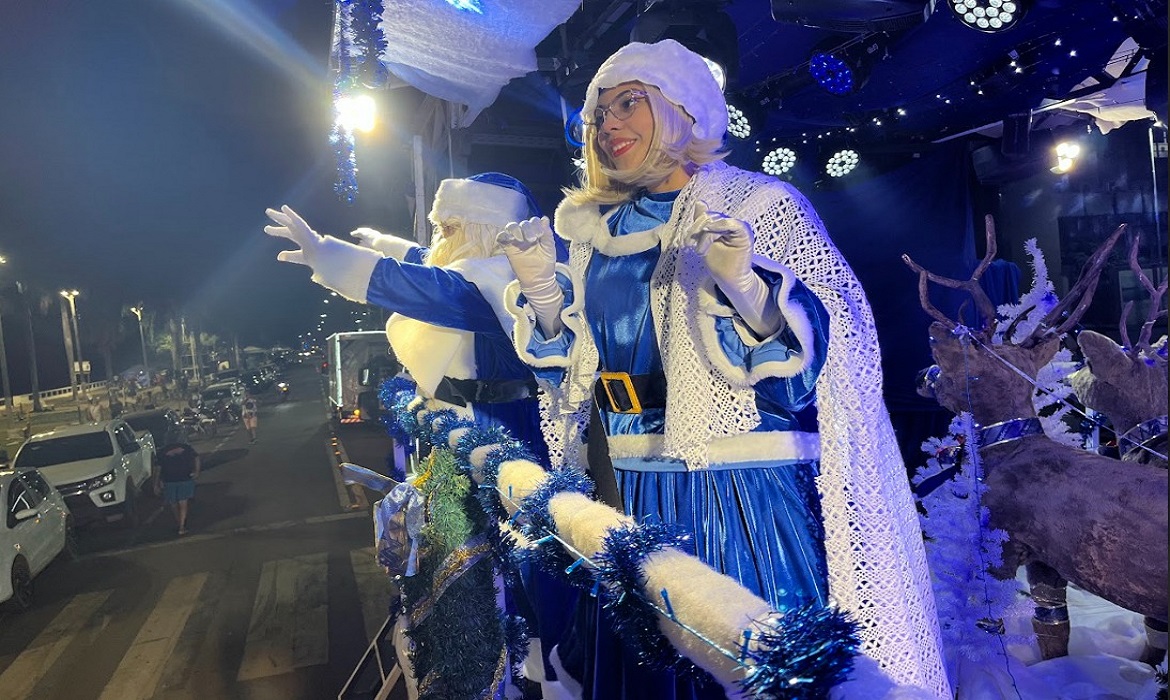 Marituba, Ananindeua, Breves e Belém recebem o desfile do Papai Noel, programações artísticas, além da entrega de presentes para as crianças