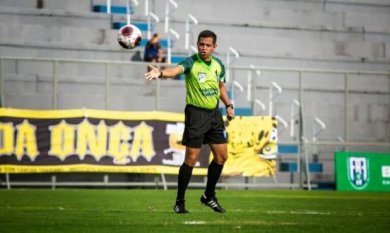O Nacional Futebol Clube é o time mais antigo ainda em atividade, fundado em 13 de janeiro de 1913.