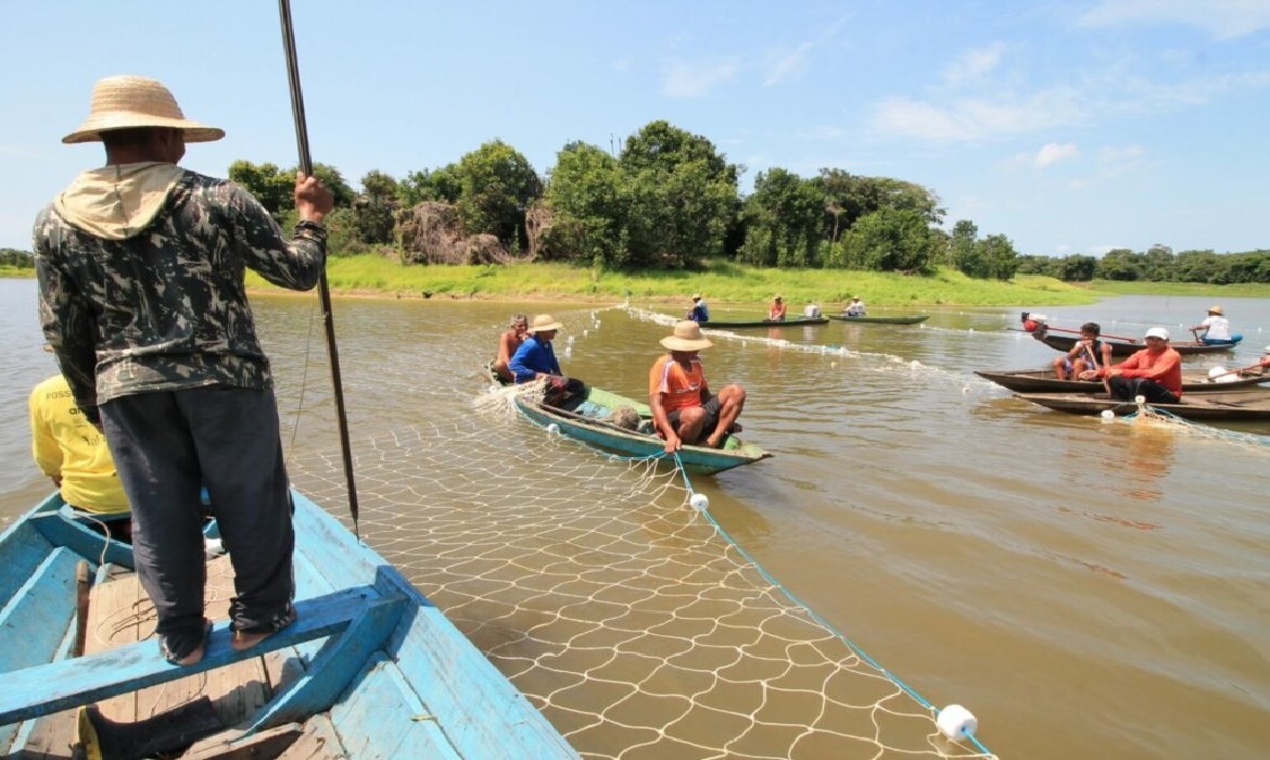 Tem direito ao benefício o pescador que teve o Seguro-Defeso concedido até o dia 29 de novembro de 2024