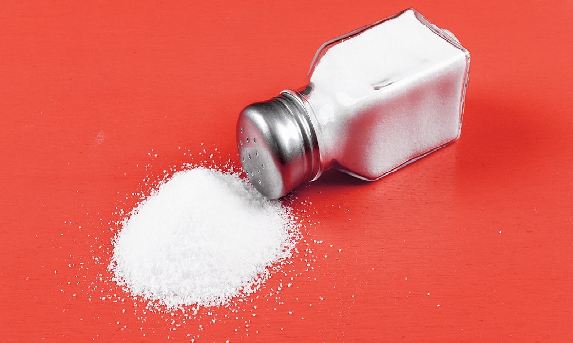 A falta de consciência é um perigo para a saúde. O consumo excessivo do sal está relacionado ao aumento do risco de doenças crônicas.