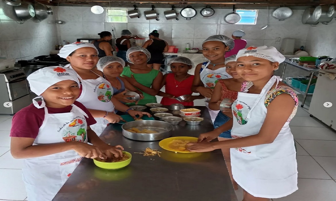 Projeto fomenta a colaboração e oferece experiência que vai além do aprendizado tradicional.