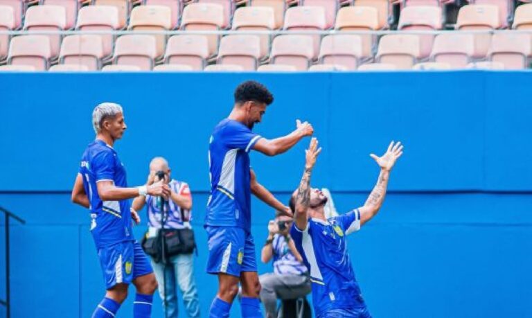 Leão construiu o resultado com gols de Hernane Brocador, Anderson Alagoano e Vitinho.