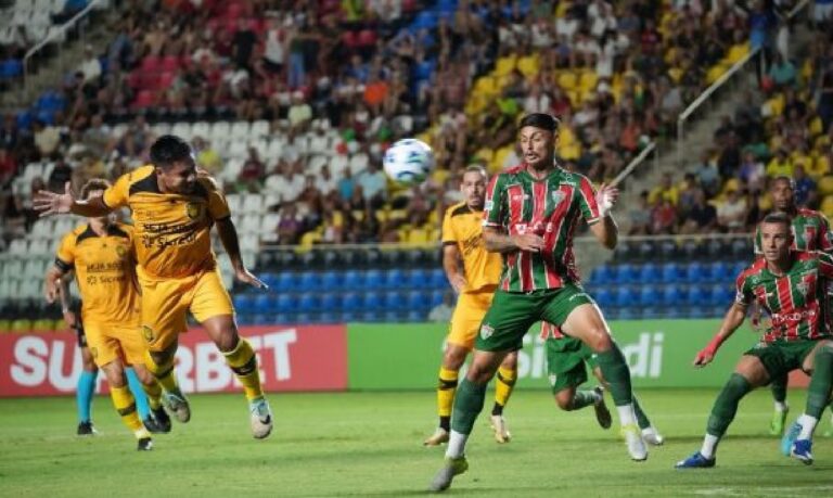 O Amazonas joga na segunda-feira (24/02), às 20h30, na Arena da Amazônia, contra o Manauara, pela semifinal do primeiro turno do Barezão.