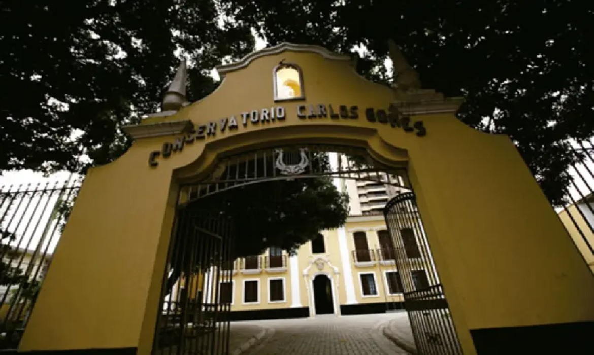 O estabelecimento de ensino musical formou diversos músicos, que se tornaram professores, músicos, cantores e regentes.