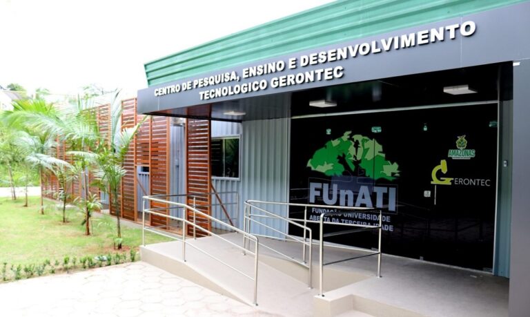 O Centro de Pesquisa é vinculado à Fundação Universidade Aberta da Terceira Idade.