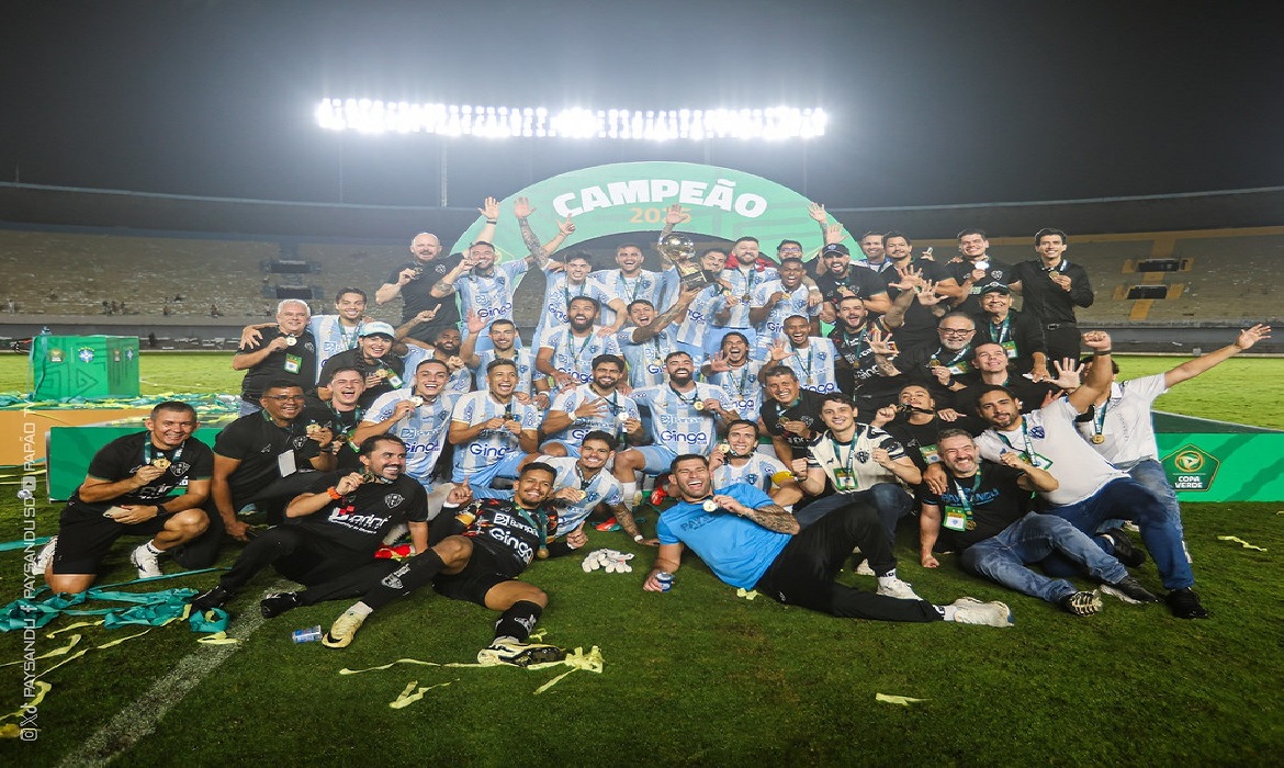 A equipe vence os esmeraldinos nos pênaltis e garante seu quinto título do inter-regional.
