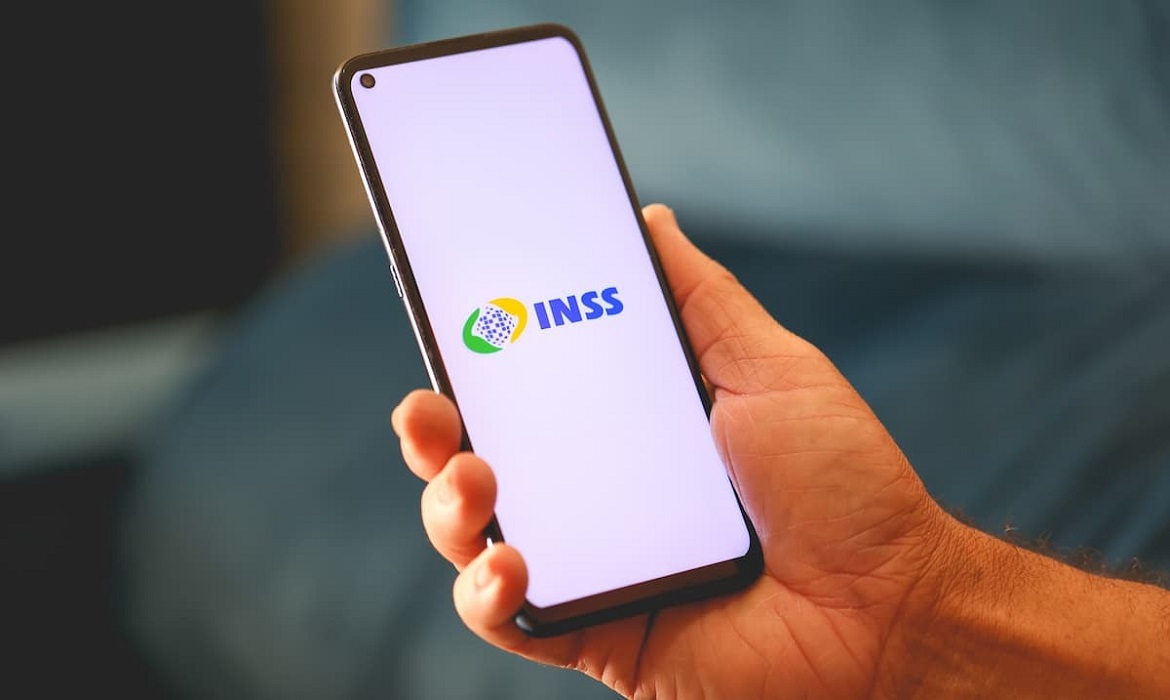 Recorrer para a junta de recursos do INSS pode ser uma opção para tentar mudar a decisão.