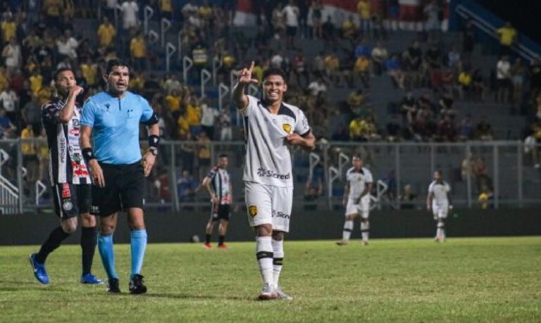 Pedro Rocha Neves, com 6 gols, é o artilheiro da competição.