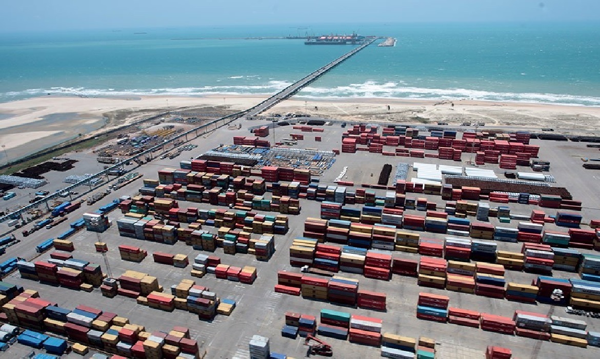 Está em análise no Plenário o projeto que destina créditos tributários a micro e pequenas empresas optantes pelo Simples Nacional que exportam bens por meio de regimes especiais, como o drawback.