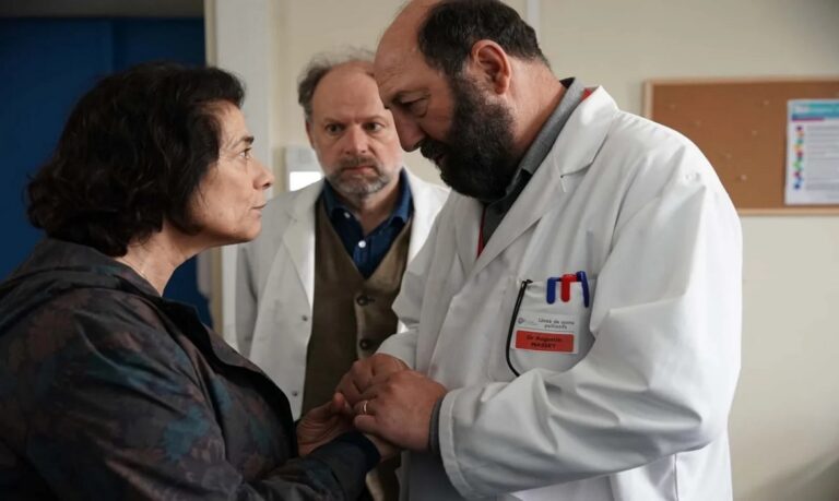 Cada personagem traz um universo de emoções, medos e desejos que conduzem o enfrentamento de suas próprias angústias.