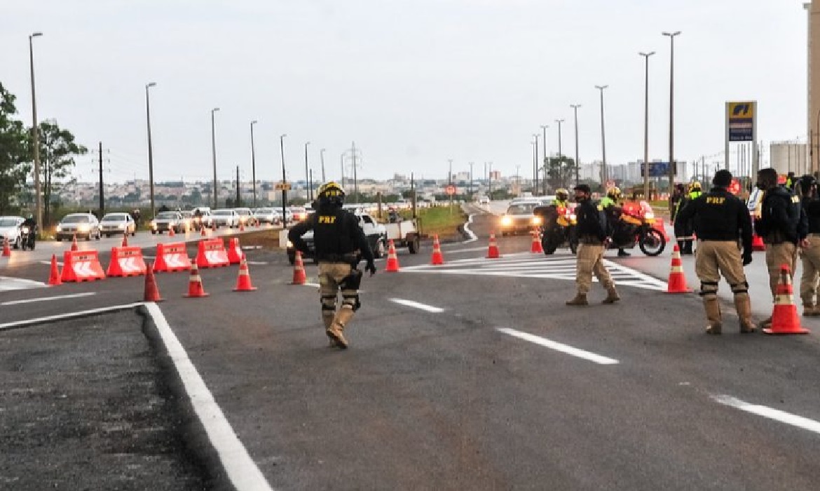 Parlamentares destacam que a visibilidade da iniciativa da PRF tem inspirado órgãos de segurança pública e de trânsito a desenvolver projetos similares.