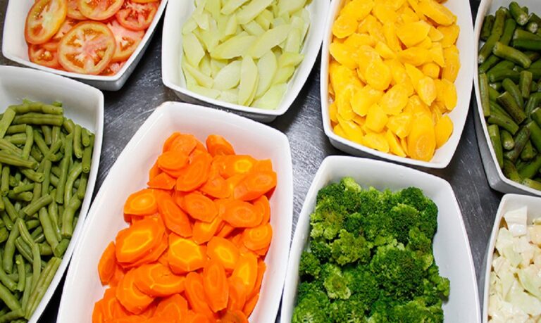 Mais da metade (53,4%) das calorias consumidas pela população de 10 anos ou mais teve origem em alimentos in natura.