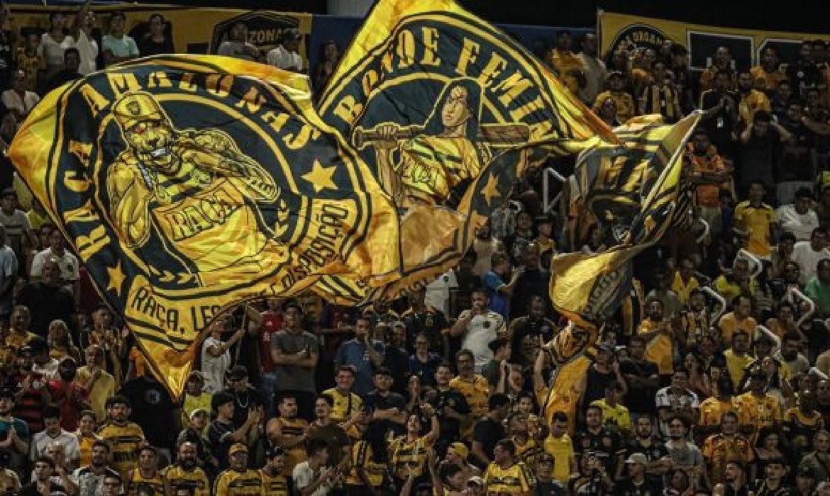 O Amazonas tem a defesa mais vazada da competição, com 34 gols sofridos.