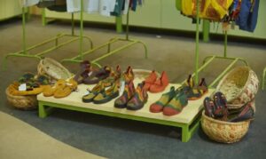 O artesão tem chamado a atenção do público na loja colaborativa do Sebrae instalada na Green Zone.