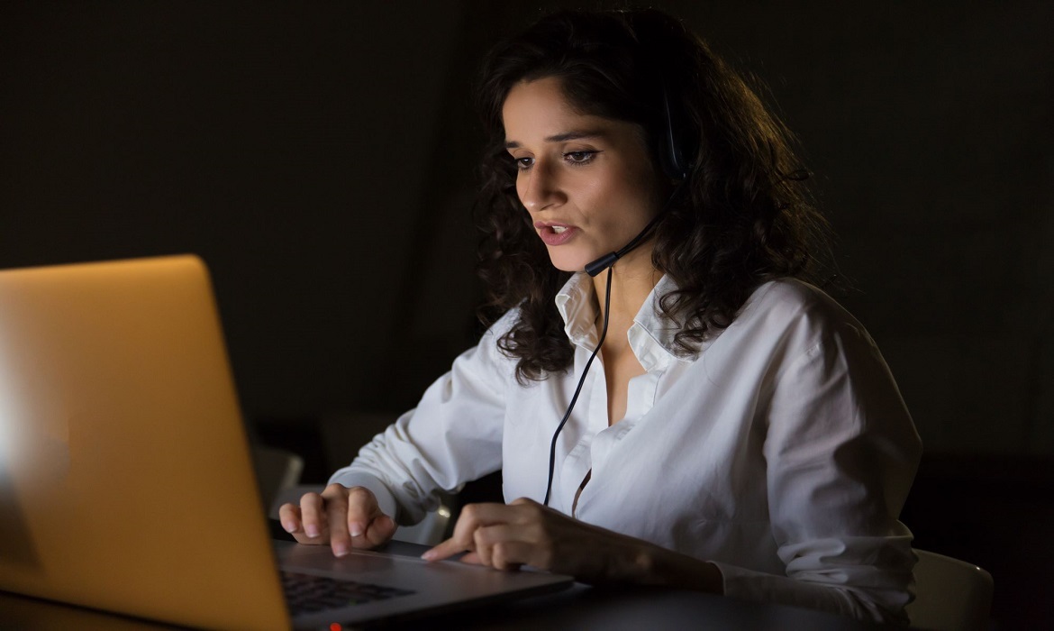 Profissionais da saúde mental destacam que a tecnologia pode ajudar em alguns momentos, porém não substitui o acompanhamento humano e qualificado.