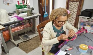 A comissão deu aval ao projeto que cria um programa de crédito voltado a pequenos empreendedores com 60 anos ou mais.