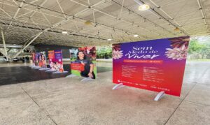 Mostra reúne histórias reais de mulheres vítimas de violência doméstica.