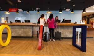 FNRH Digital promete agilizar o check-in e reduzir custos operacionais nas hospedagens.