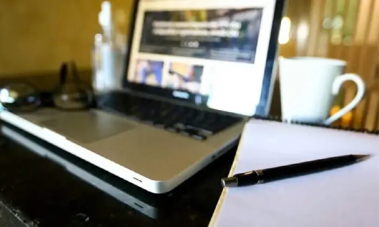 Ciência e Tecnologia avançam, mas domínio completo segue desigual.