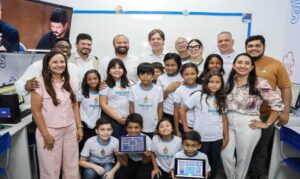 Mais de 120 alunos passam a ter acesso a computadores e internet.