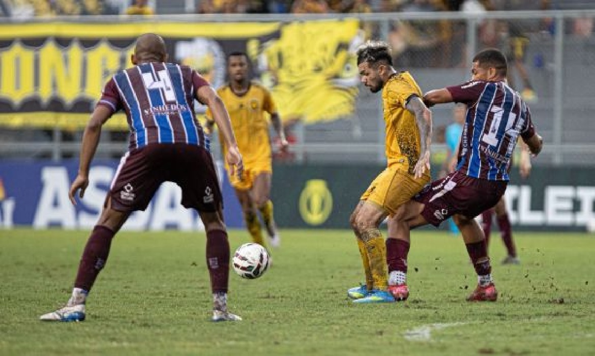 Mesmo fora de casa, o time mostrou força no estádio e garantiu ponto valioso na Terceira Divisão.