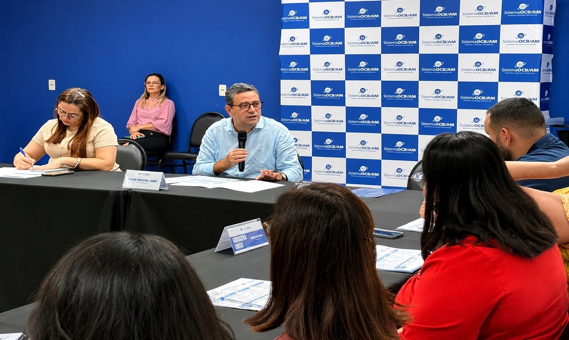 Liderança resiliente e sem fronteiras: Superando as grandes distâncias e os desafios logísticos do estado com inovação, coragem e cooperação mútua.