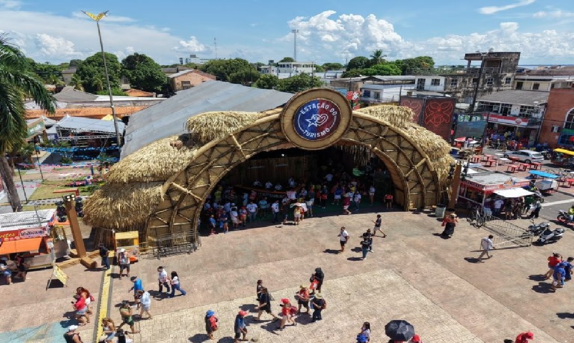 A diversidade de alimentos expostos durante o evento reforça a força da Produção Sustentável e o papel do campo no desenvolvimento regional.