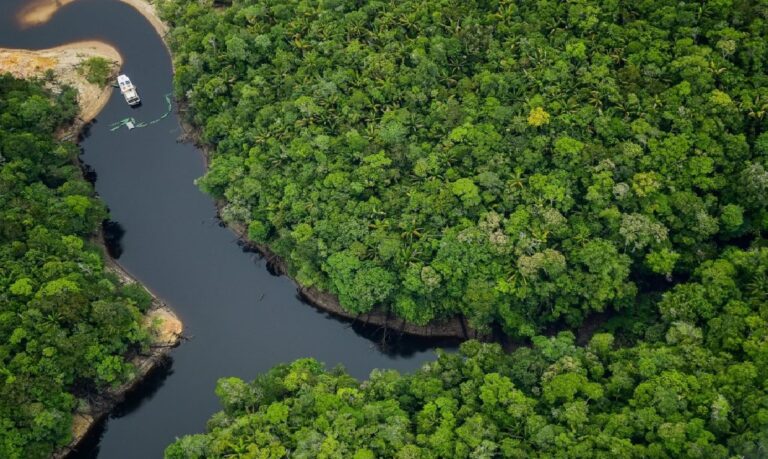 Texto aprovado pela comissão busca unir preservação ambiental, renda e valorização das tradições locais.