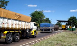 Medida corrige entraves na legislação e amplia o acesso ao crédito para Microempreendedores Individuais e transportadores autônomos.
