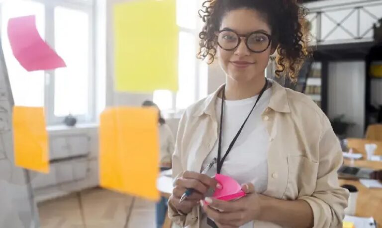 Ecossistemas de inovação e programas de aceleração estão ampliando oportunidades para as Pequenas Empresas em diferentes regiões do país.