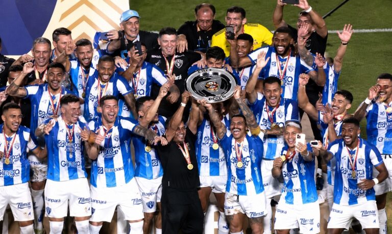 O sonho do hexa sofre um golpe, mas a fé no Mangueirão lotado permanece intacta para o jogo de volta.