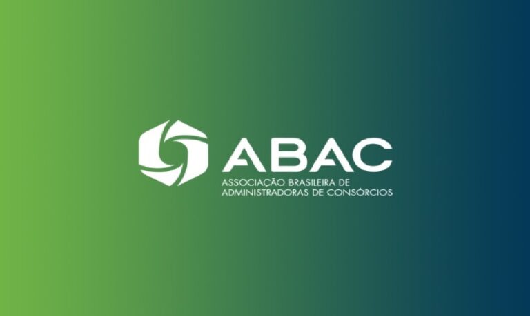 Entre os fatores que influenciam a decisão, o Consórcio se destaca pelo potencial de compra programada e pela possibilidade de evitar juros.