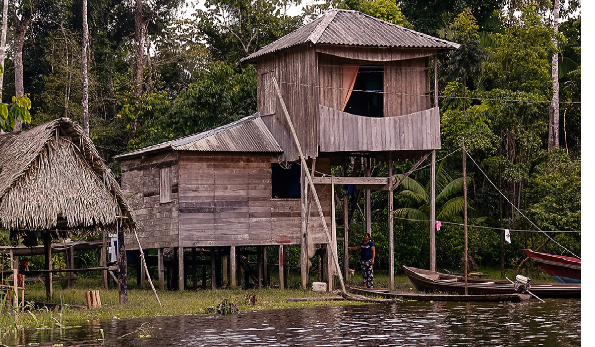 Manifestação cultural amazônica ganha novos espaços ao valorizar memórias, símbolos e conhecimentos ancestrais.