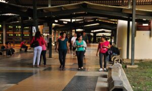 Palestra resgata experiências, memórias e caminhos construídos por professores que marcaram a formação acadêmica.
