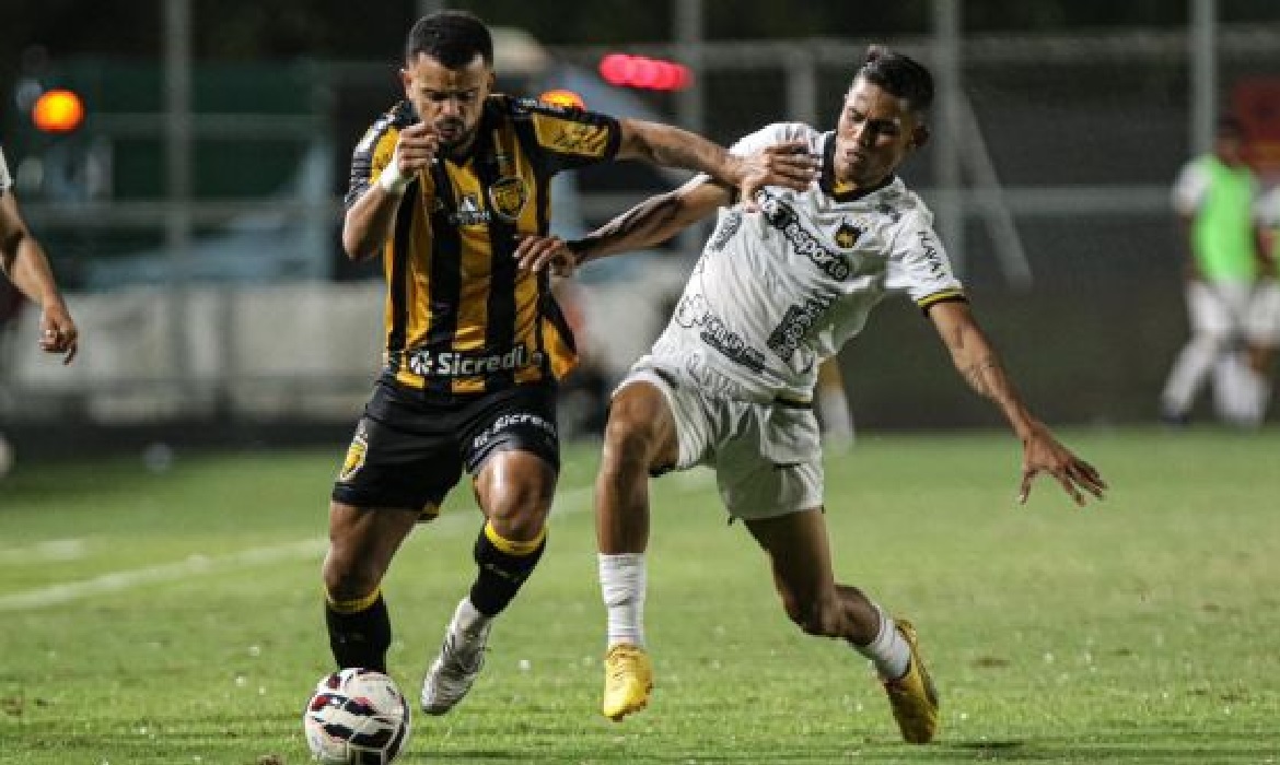 Confronto na 12ª rodada coloca frente a frente equipes em momentos distintos.