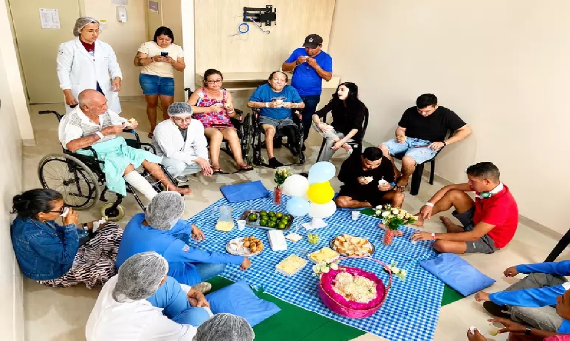 Com comidinhas especiais e espaço ao ar livre, o hospital paraense reforça a importância da humanização no ambiente da saúde pública.