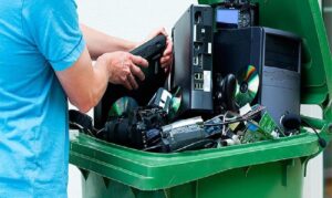 Medida busca reduzir o descarte inadequado e estimular a reciclagem de lixo eletrônico no país.