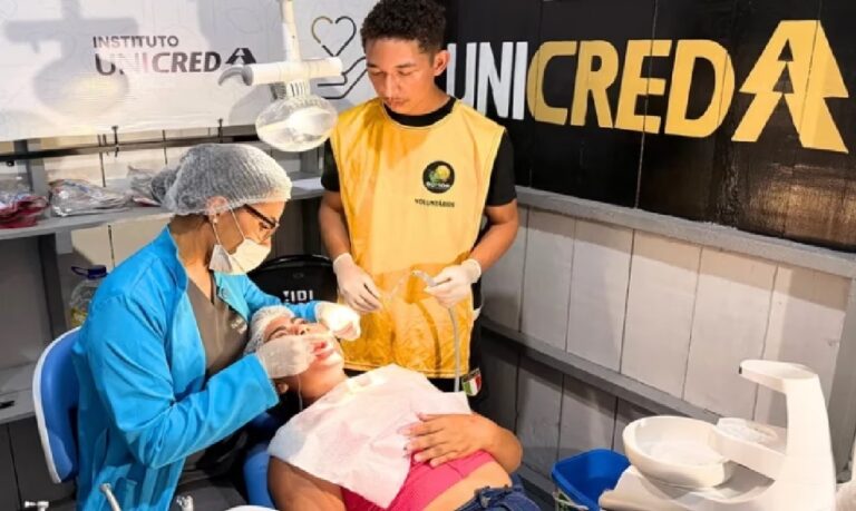 A força da cooperação: da distribuição de material escolar à criação de um centro de saúde no coração da Amazônia.