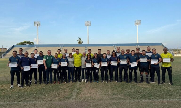 Formação teve apoio da CBF e incluiu jogos amistosos para colocar a tecnologia em prática.