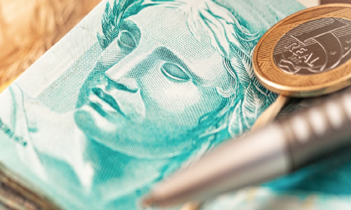 Aderência zera as alíquotas dos novos tributos em operações especificadas na legislação e entra em vigor em 2027.