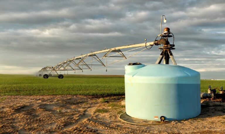 Agricultores familiares e cadeias produtivas estratégicas terão prioridade, segundo o projeto