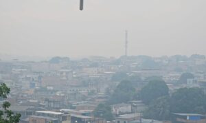 Infectologista alerta para os perigos da inalação de partículas finas e recomenda cuidados preventivos, especialmente para crianças e idosos.
